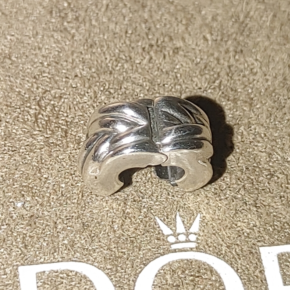 ʕ·ᴥ·ʔRetired Authentic Pandora Braided Clip 791774 - Picture 4 of 4
